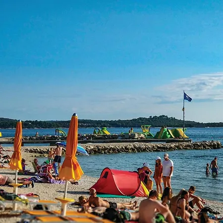 Apartman Stunning In With Wi-fi Barbariga