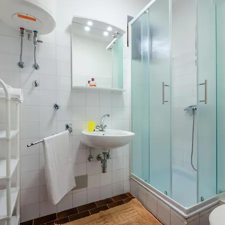 Stunning In With Wi-fi Apartman